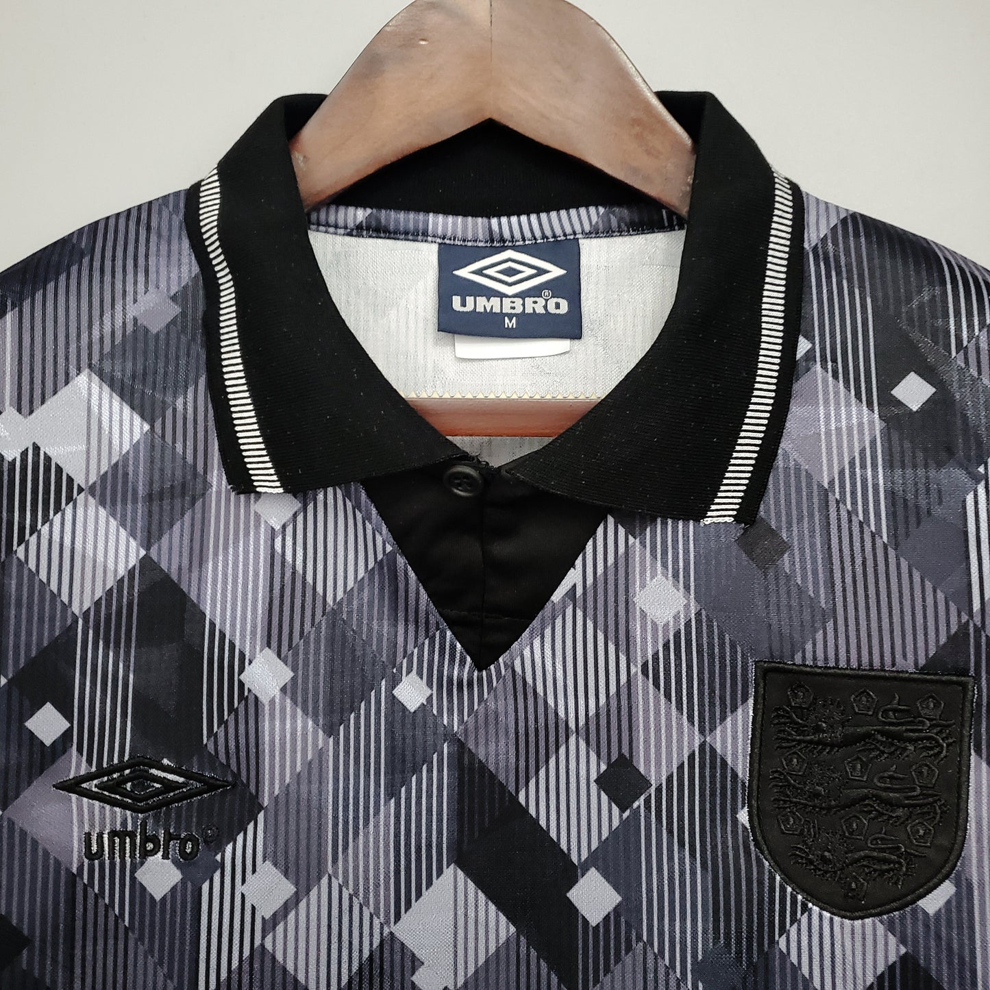 Retro England 1990 Black Away