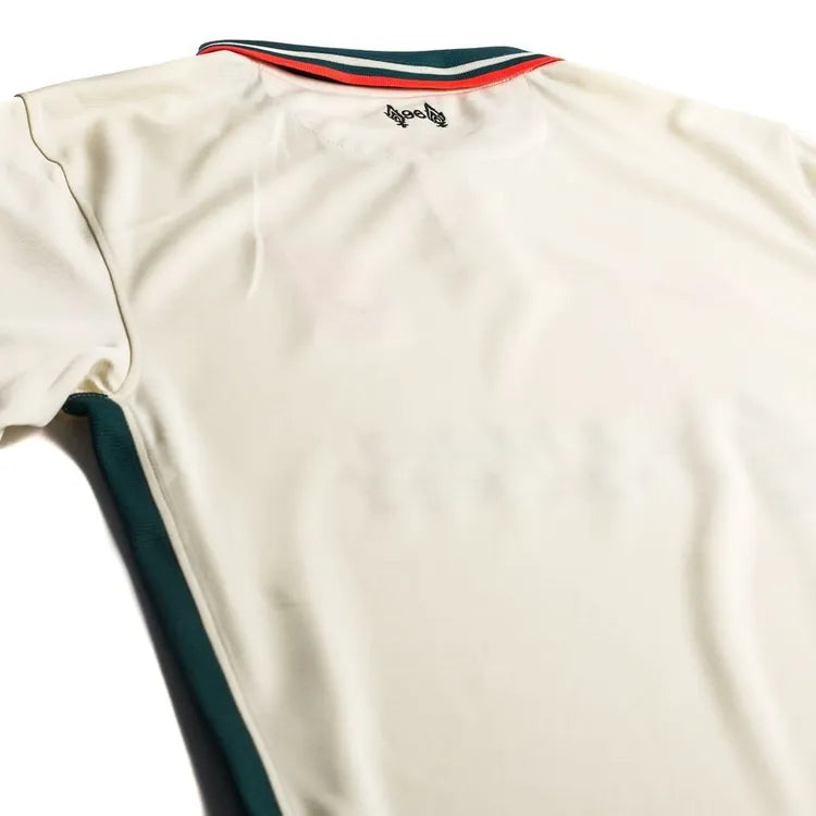 Liverpool 21/22 Away Jersey