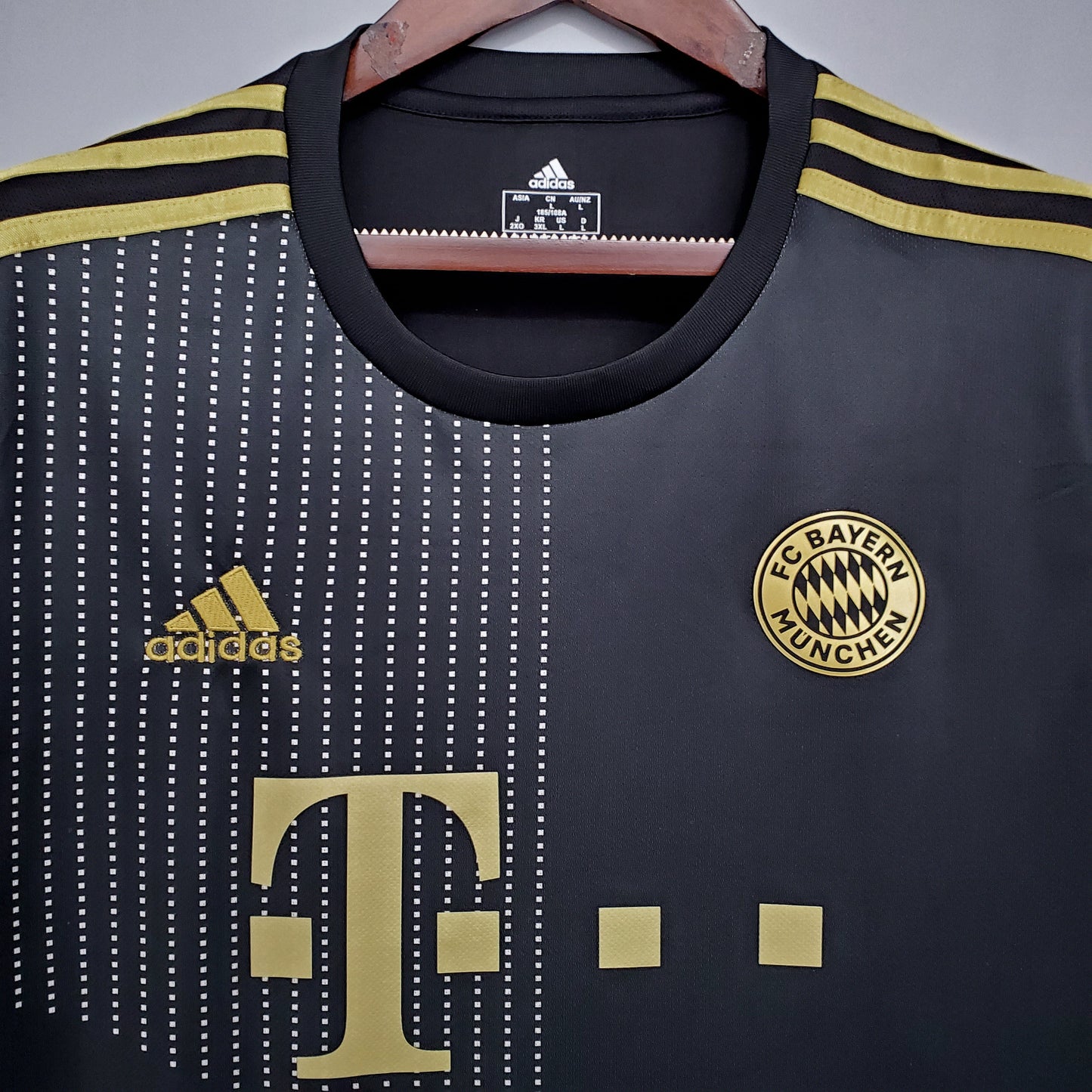 Bayern Munich Away 21/22