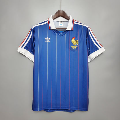 Retro France 1982 Home