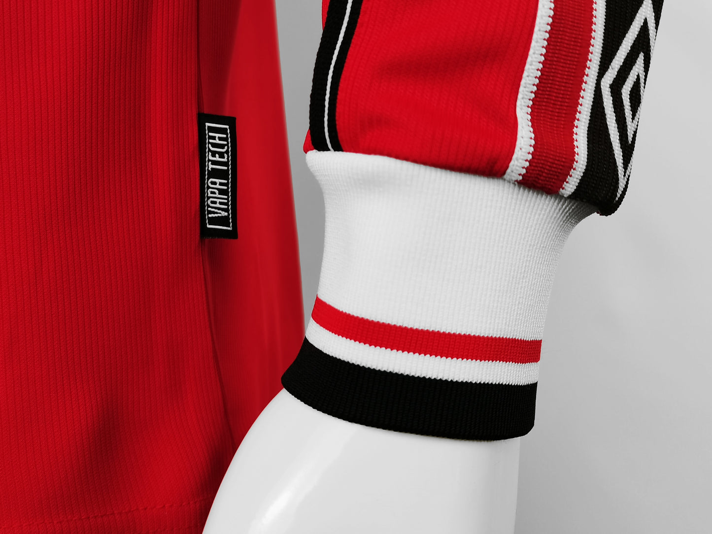 Manchester United 98 Home Kit