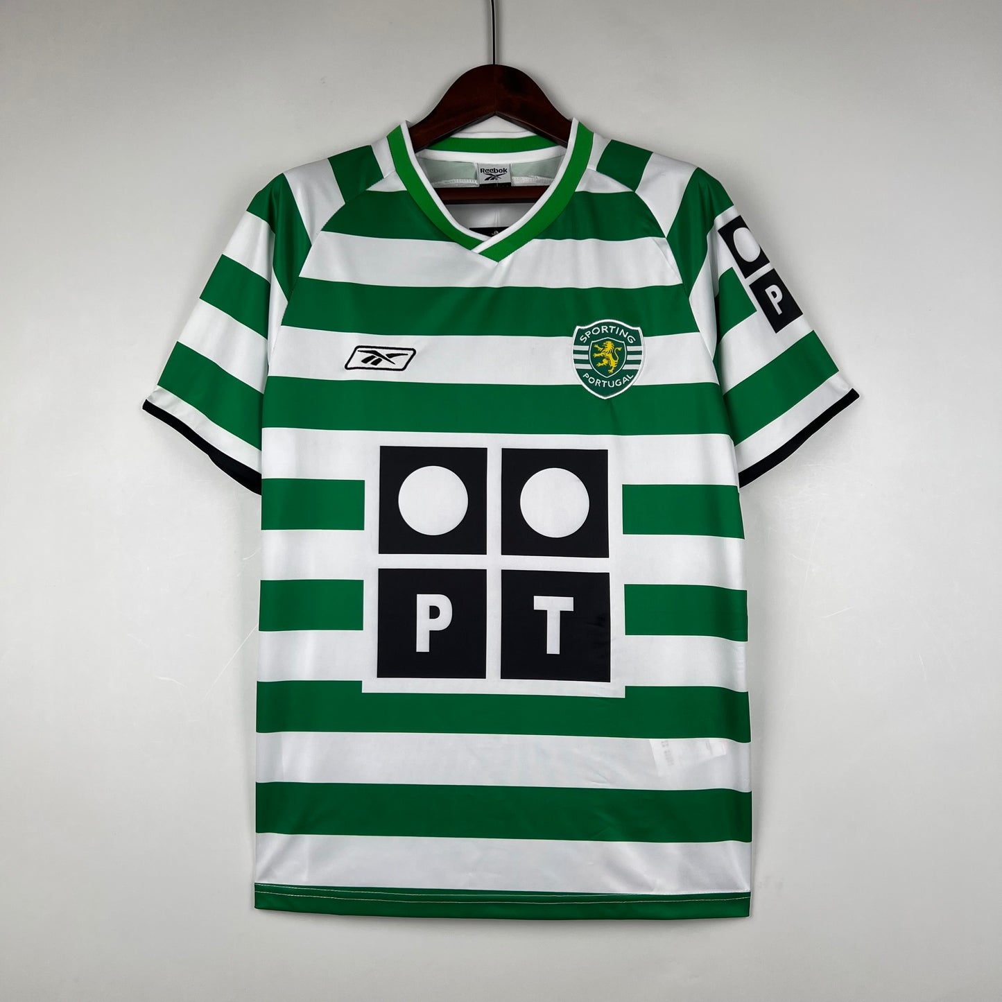 Sporting 03/04 Home Kit